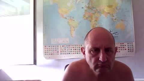 Snapshot of sharpshoder chatting on 20, 6, 2026 Peter online show from 20, 6, 2026
