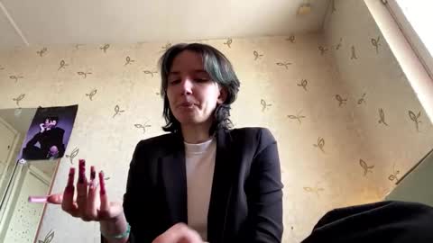 Charlotte online show from 16, 2, 2026