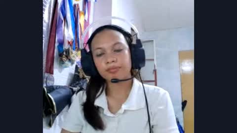 Snapshot of shauntefenceroy chatting on 22, 10, 2025 Molly online show from 22, 10, 2025