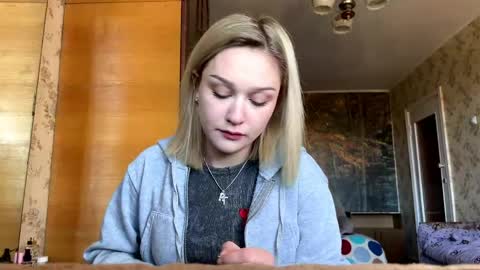 Snapshot of shawandamisemer chatting on 27, 4, 2026 Lilith online show from 27, 4, 2026