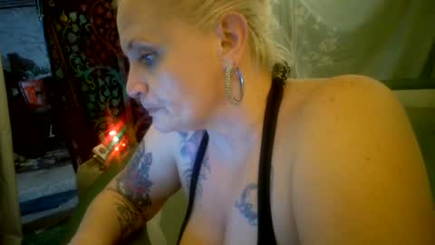 ShawnandJenn online show from 5, 3, 2025