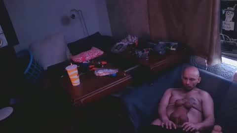 Snapshot of shawntheone3535b chatting on 3, 2, 2026 shawntheone online show from 3, 2, 2026