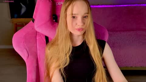 Shawty Mia online show from 11, 11, 2025