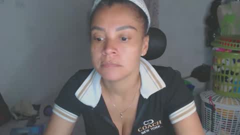 Snapshot of shayna_cute chatting on 17, 5, 2026 Shayna online show from 17, 5, 2026