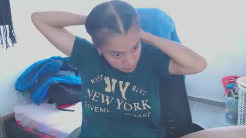 Snapshot of shayna_cute chatting on 4, 6, 2026 Shayna online show from 4, 6, 2026