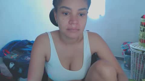 Snapshot of shayna_cute chatting on 6, 6, 2026 Shayna online show from 6, 6, 2026