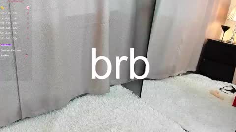 Snapshot of shei1a_shy chatting on 8, 3, 2025 Amely online show from 8, 3, 2025