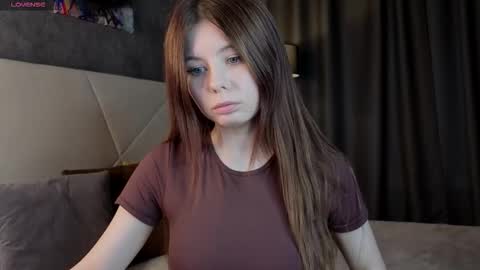 Snapshot of shei1a_shy chatting on 14, 1, 2026 Amely online show from 14, 1, 2026