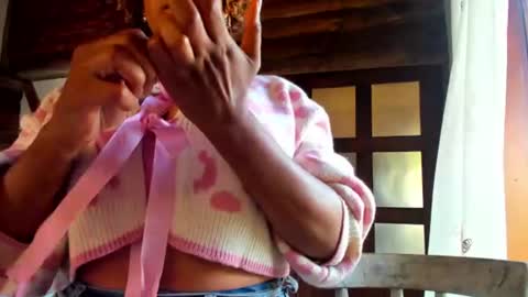 Snapshot of sheilamakano70 chatting on 9, 6, 2026 Sheila Makano online show from 9, 6, 2026