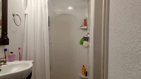 Snapshot of shelbycrazy chatting on 10, 1, 2025 King-shelb online show from 10, 1, 2025