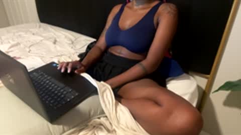 Snapshot of sheliaaverette chatting on 26, 11, 2025 Shelia Averette online show from 26, 11, 2025