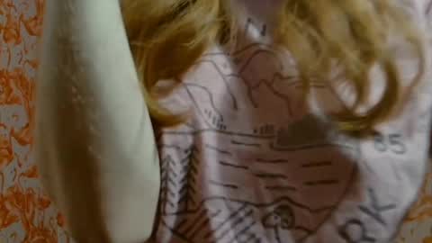 Snapshot of shelikessoymilk chatting on 25, 12, 2024 Erika online show from 25, 12, 2024