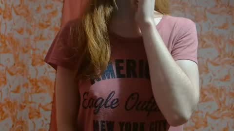 Snapshot of shelikessoymilk chatting on 19, 1, 2025 Erika online show from 19, 1, 2025