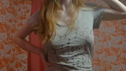 Snapshot of shelikessoymilk chatting on 11, 2, 2025 Erika online show from 11, 2, 2025