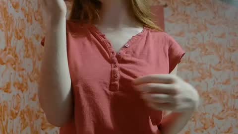 Snapshot of shelikessoymilk chatting on 10, 9, 2025 Erika online show from 10, 9, 2025