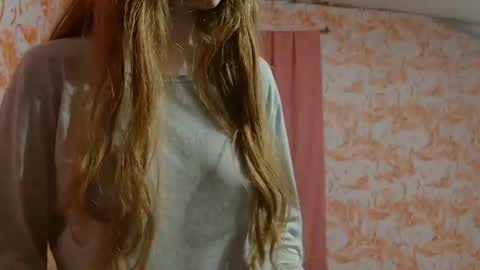 Snapshot of shelikessoymilk chatting on 2, 11, 2025 Erika online show from 2, 11, 2025