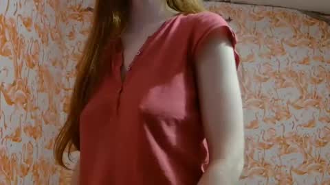 Snapshot of shelikessoymilk chatting on 16, 11, 2025 Erika online show from 16, 11, 2025