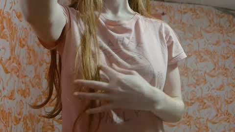 Snapshot of shelikessoymilk chatting on 14, 12, 2025 Erika online show from 14, 12, 2025