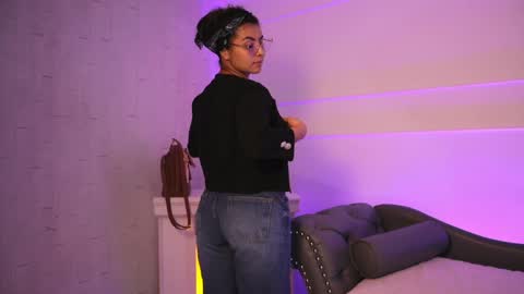  Transmission schedule Monday - Friday 715 am to 200 pm time Colombia  online show from 22, 1, 2025