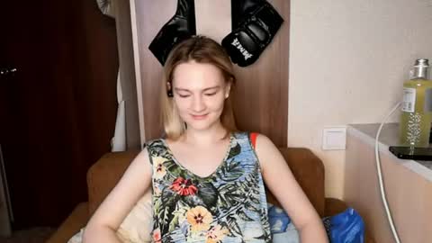 Snapshot of shelliegoza chatting on 8, 6, 2026 Ashley online show from 8, 6, 2026
