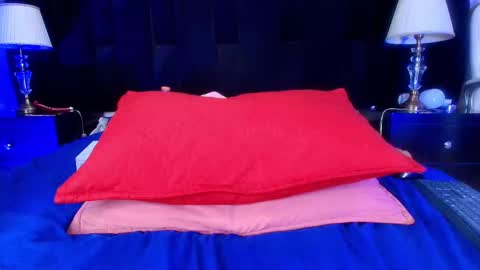 Shelsy online show from 4, 3, 2025