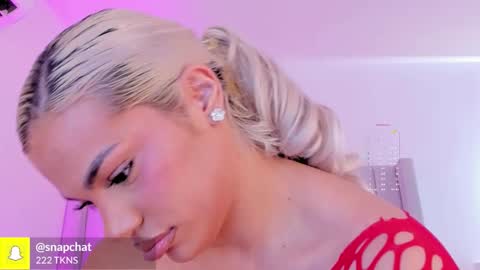 shelynna_azzul online show from 11, 11, 2025