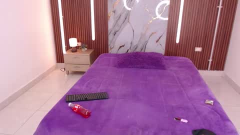 shena_nomy1 online show from 15, 12, 2025