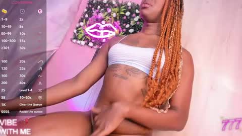 Snapshot of shenielxxx chatting on 25, 6, 2026 shenielxxx online show from 25, 6, 2026