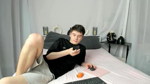 Max online show from 21, 12, 2025