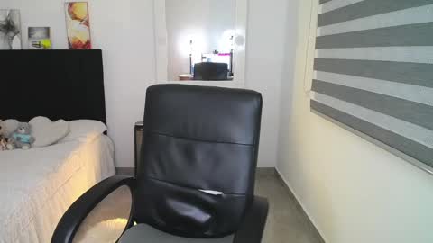 Snapshot of sheryl_stone2 chatting on 4, 2, 2025 Sheryl Stone2 online show from 4, 2, 2025