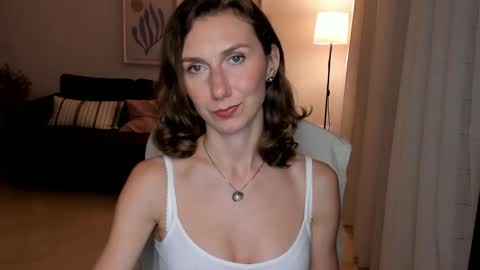 Snapshot of shesleepsnaked chatting on 1, 1, 2025 shesleepsnaked online show from 1, 1, 2025