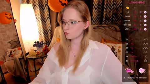 Hello guys my name is Aemilia online show from 21, 10, 2025
