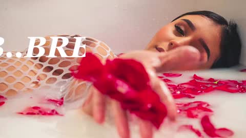 Snapshot of sheylabakerr chatting on 2, 2, 2025 Sheyla Bakerr online show from 2, 2, 2025