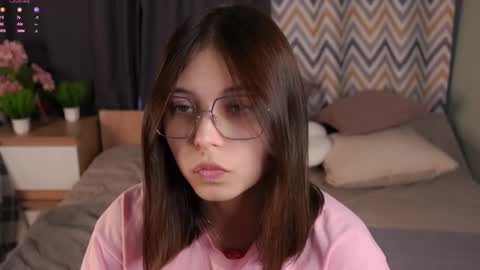 Iris online show from 17, 9, 2025