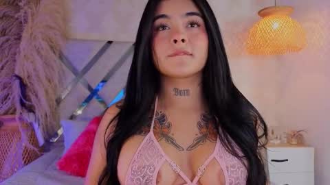 Snapshot of shimmer_lure chatting on 15, 11, 2025 shimmer_lure online show from 15, 11, 2025