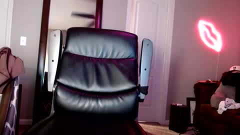 Snapshot of shimmyloe chatting on 31, 5, 2026 shimmyloe online show from 31, 5, 2026