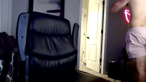 Snapshot of shimmyloe chatting on 2, 6, 2026 shimmyloe online show from 2, 6, 2026