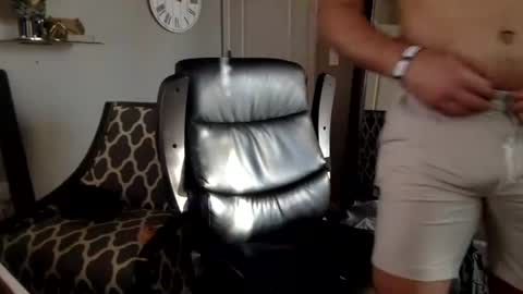 Snapshot of shimmyloe chatting on 16, 6, 2026 shimmyloe online show from 16, 6, 2026