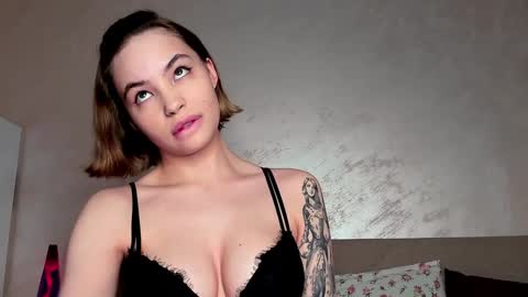 Lina online show from 23, 12, 2024