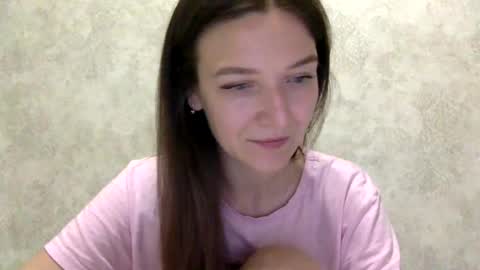 Snapshot of shining_pearl chatting on 19, 6, 2026 Jesica online show from 19, 6, 2026