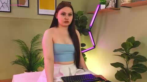Snapshot of shininglexi chatting on 10, 5, 2026 shininglexi online show from 10, 5, 2026