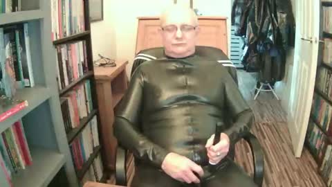 Shiny Gary online show from 8, 2, 2026
