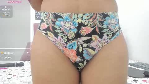 Snapshot of shira_sexylove chatting on 16, 10, 2025 shira_sexylove online show from 16, 10, 2025