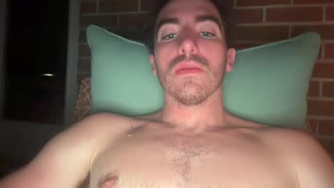 shirtlesshunk15 online show from 25, 6, 2026