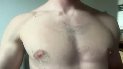 shirtlesshunk15 online show from 10, 7, 2026