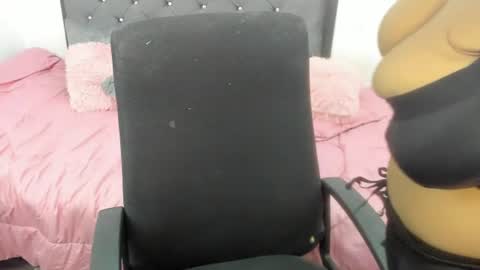 Snapshot of shofia_beltran chatting on 1, 7, 2026 Shofia Beltran online show from 1, 7, 2026