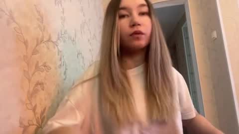 Snapshot of shondrafridlington chatting on 5, 4, 2026 Kalisa online show from 5, 4, 2026