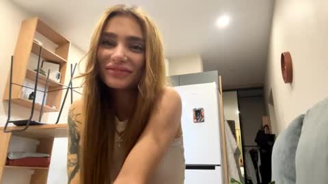 Snapshot of shondratresca chatting on 31, 5, 2026 Sky online show from 31, 5, 2026