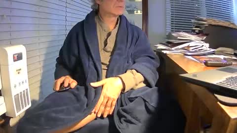 nikolas send dm for an appointment online show from 18, 12, 2024