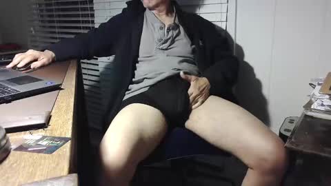 nikolas send dm for an appointment online show from 3, 11, 2025